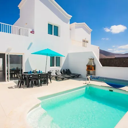 2-bed In By Retreat Villa
